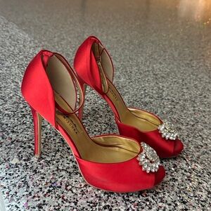 Badgley Mischka Red Satin Pumps Peep Toe Sz 8